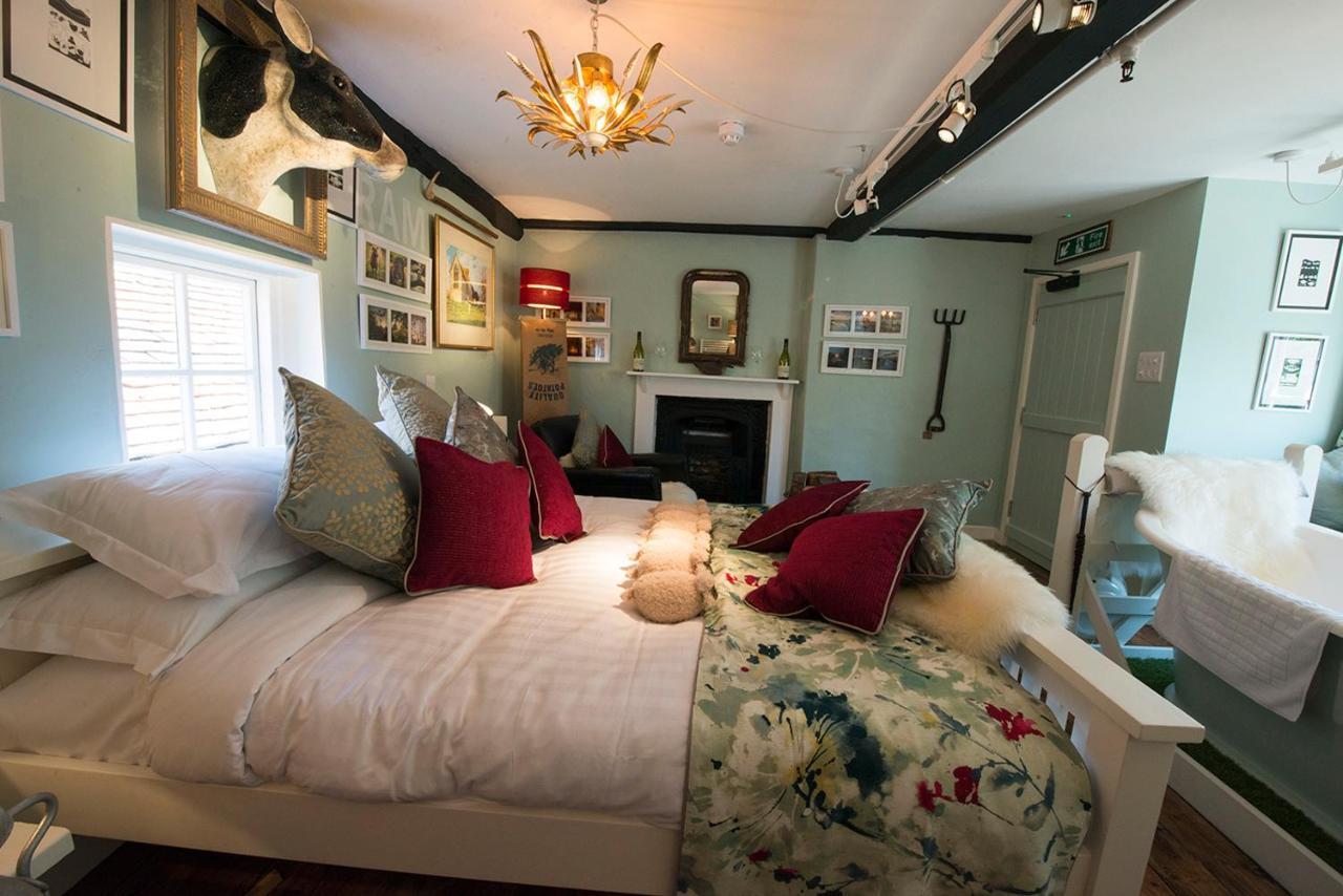The Woolpack Inn Wavehorne المظهر الخارجي الصورة